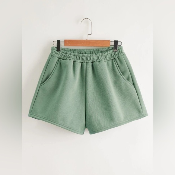 SHEIN Mint Green Solid Elastic Waist Shorts - XS - Picture 1 of 5